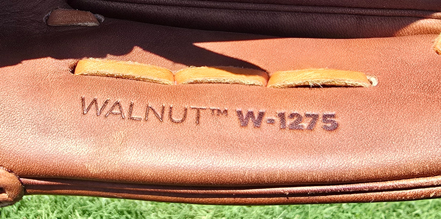 Nokona Walnut W-1275 RHT 12.75" Glove