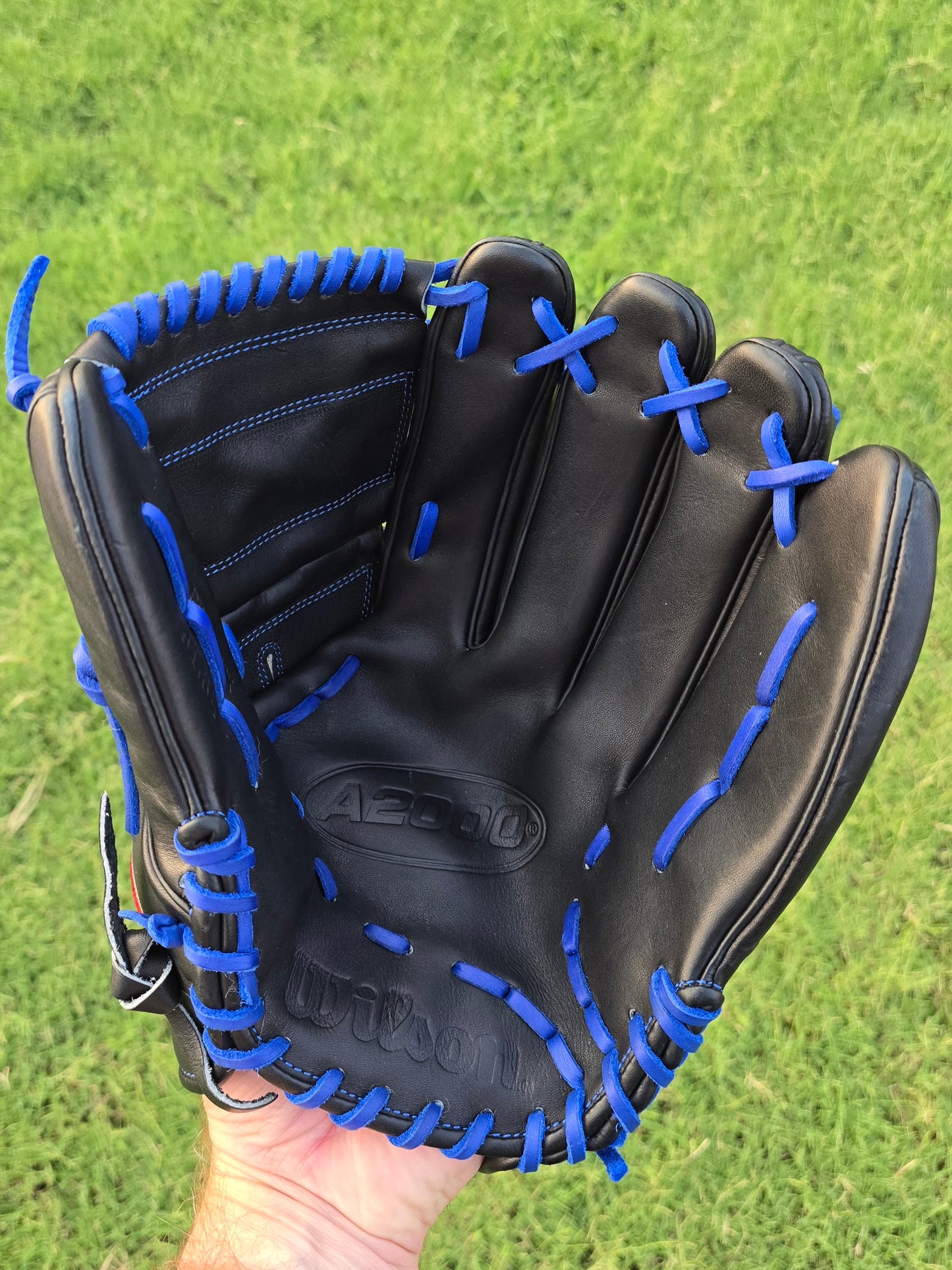 Wilson A2000 12" Pitchers Glove