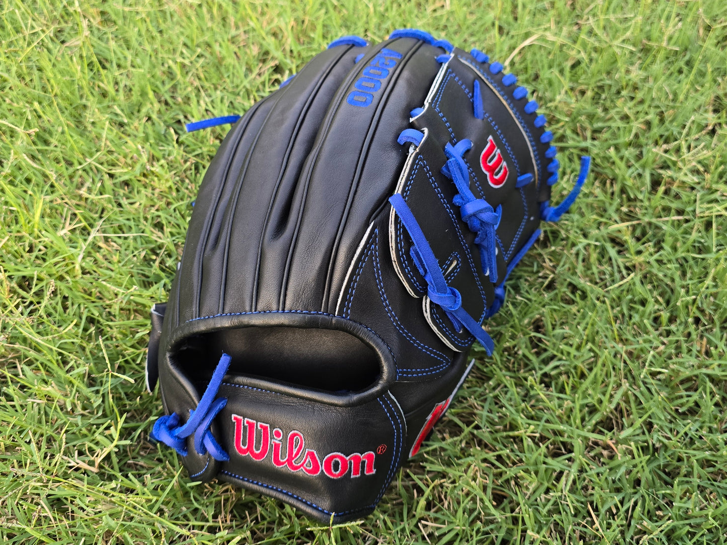 Wilson A2000 12" Pitchers Glove
