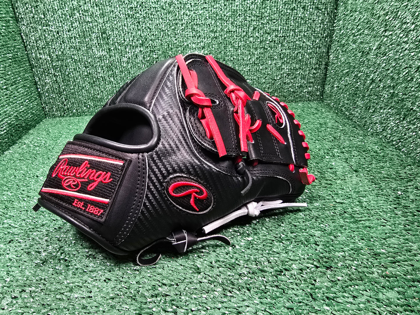 Heart of the Hide 11.75" HYPER SHELL Infield/Pitchers Glove (Fresh Re-lace)