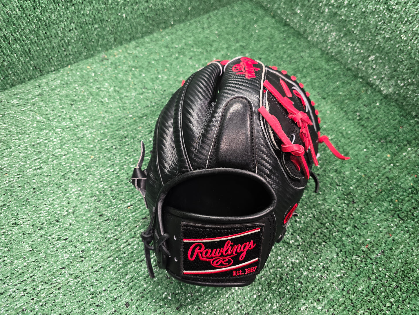 Heart of the Hide 11.75" HYPER SHELL Infield/Pitchers Glove (Fresh Re-lace)