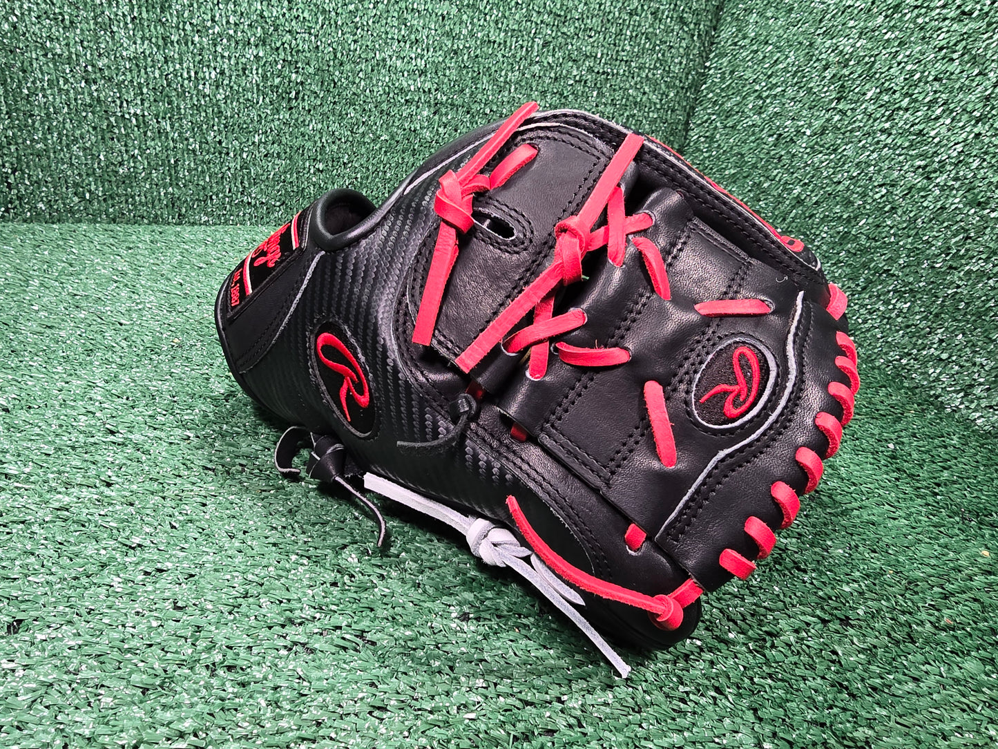 Heart of the Hide 11.75" HYPER SHELL Infield/Pitchers Glove (Fresh Re-lace)