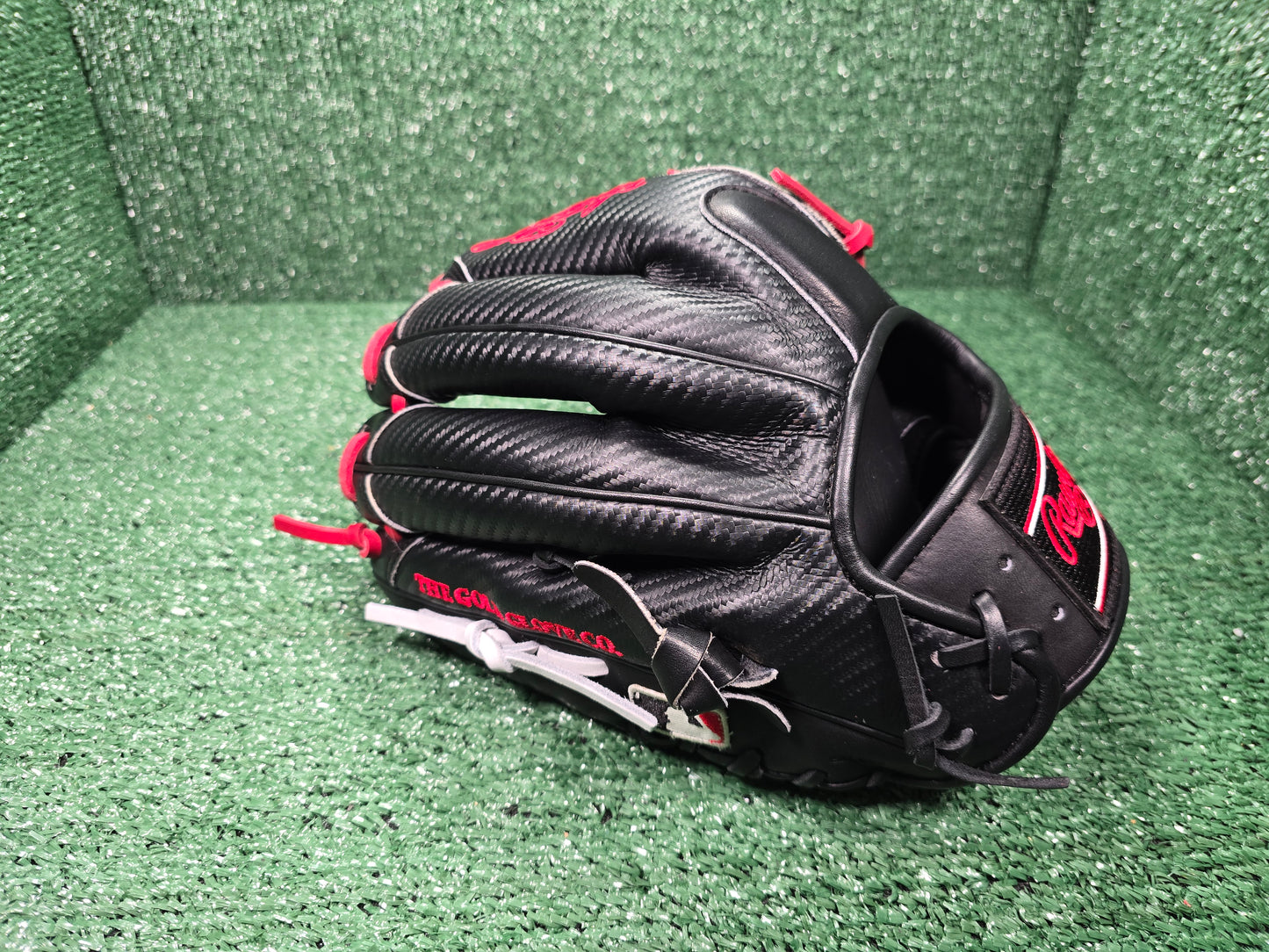 Heart of the Hide 11.75" HYPER SHELL Infield/Pitchers Glove (Fresh Re-lace)