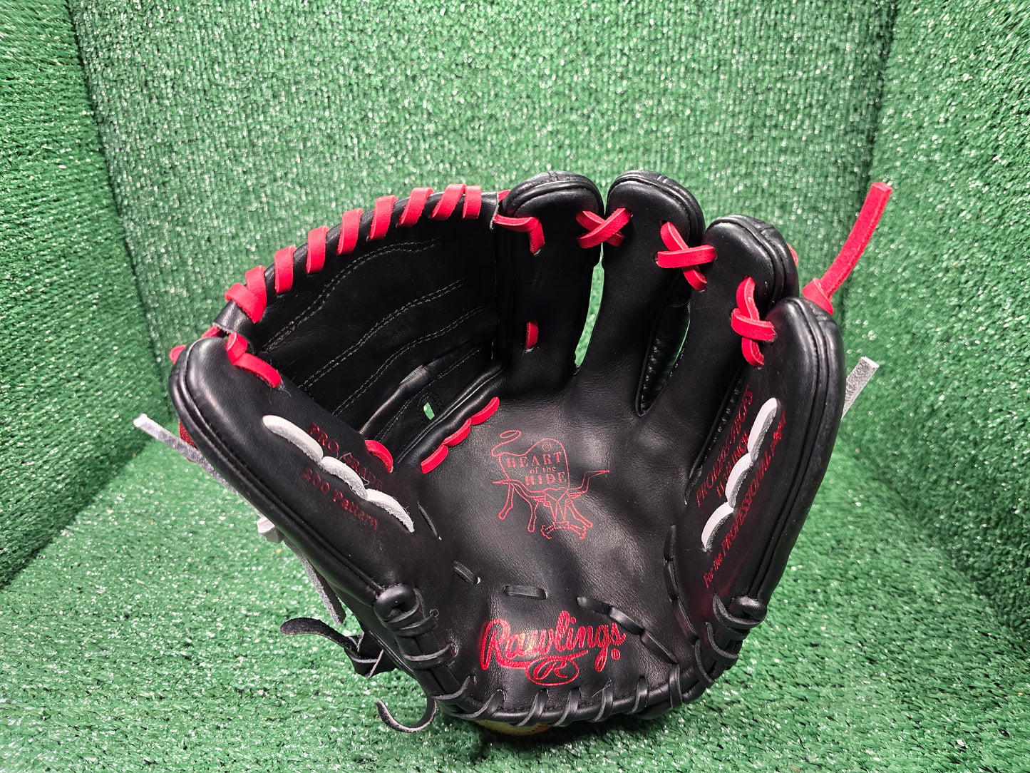 Heart of the Hide 11.75" HYPER SHELL Infield/Pitchers Glove (Fresh Re-lace)