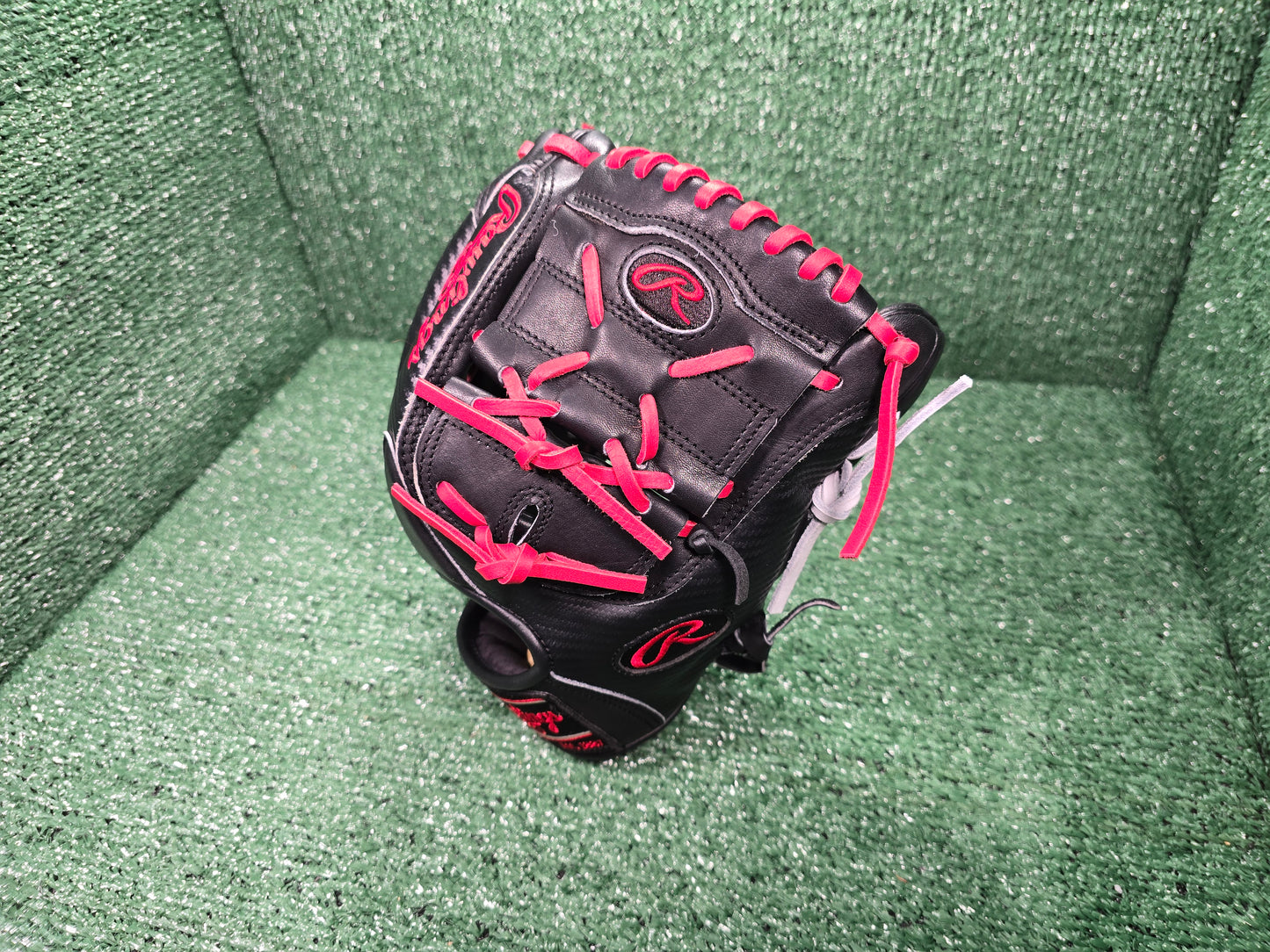 Heart of the Hide 11.75" HYPER SHELL Infield/Pitchers Glove (Fresh Re-lace)