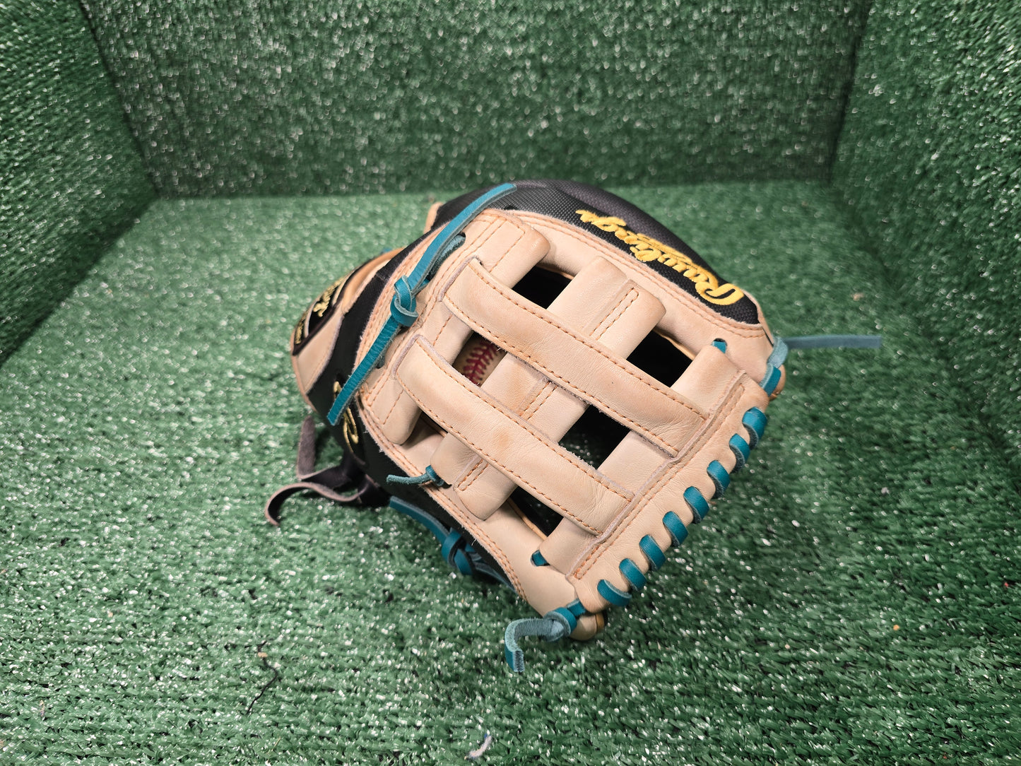 Rawlings Heart of the Hide 11.75" Baseball Glove - Cleaned, Conditioned, Re-laced