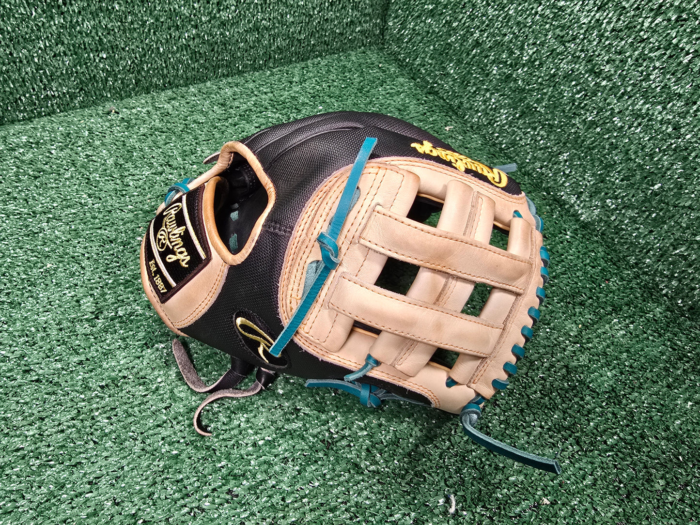 Rawlings Heart of the Hide 11.75" Baseball Glove - Cleaned, Conditioned, Re-laced