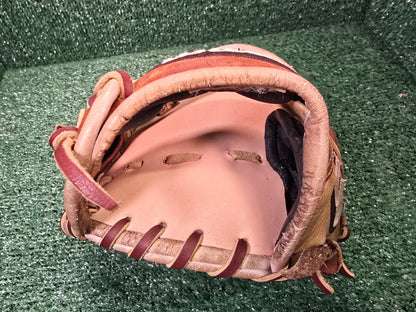 Wilson A2000 1786 – 11.5" Infield Glove