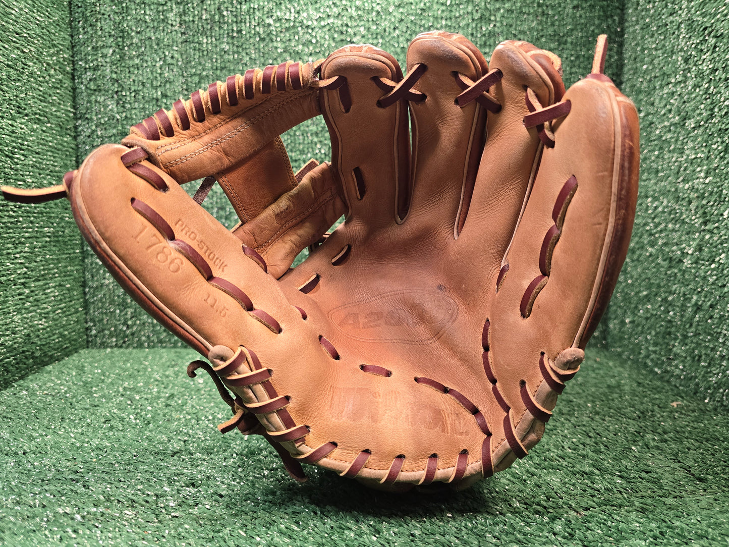 Wilson A2000 1786 – 11.5" Infield Glove