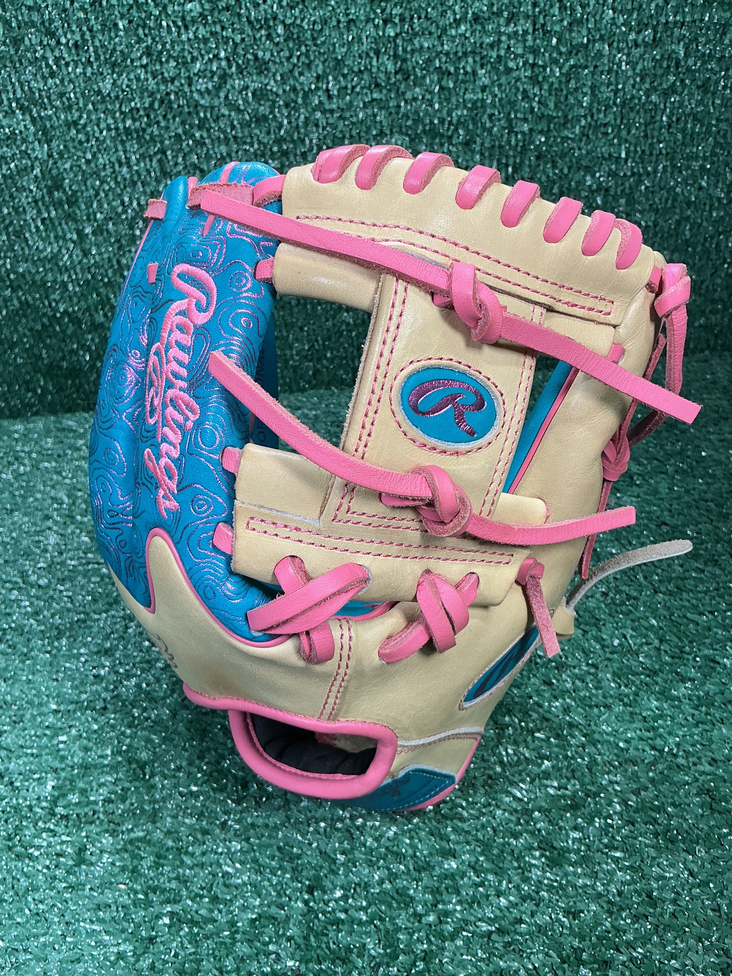 Rawlings Heart of the Hide 11.5" Infield Glove – 200 Pattern, Wing Tip, I-Web – Camel/Teal/Pink